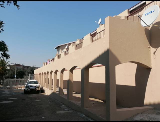 2,206M² APARTMENT BLOCK FOR SALE IN BIRCHLEIGH
